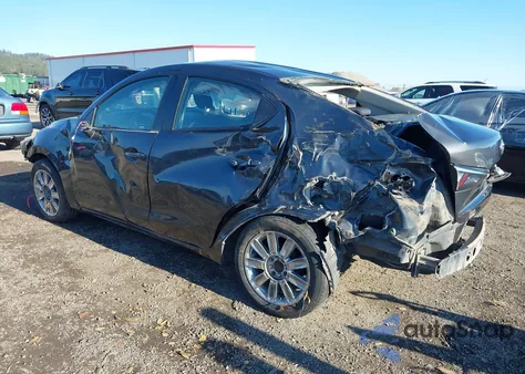 2017 Toyota Yaris Ia z USA, uszkodzony, nr VIN 3MYDLBYV6HY185890
